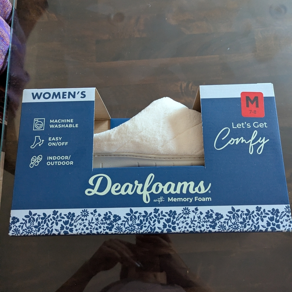 Dearfoams Women's White Memory Foam Slippers